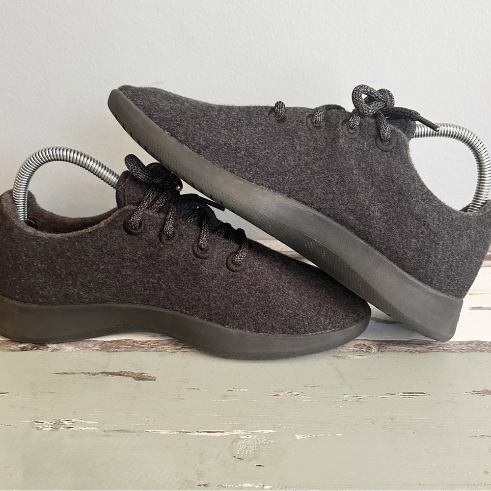 Allbirds Dark Gray & Black Wool Runners Women’s Size 9 - Picture 6 of 9